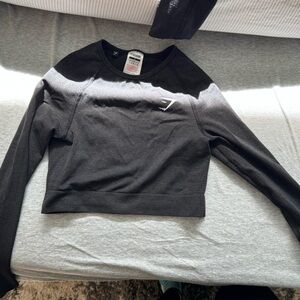 Light grey Gymshark crop top